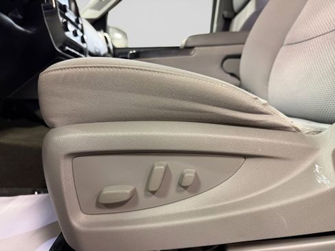 Used 2017 Chevrolet Silverado 1500 LT w/ All Star Edition image 36