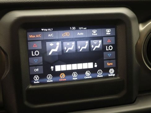 Used 2023 Jeep Wrangler Unlimited image 23