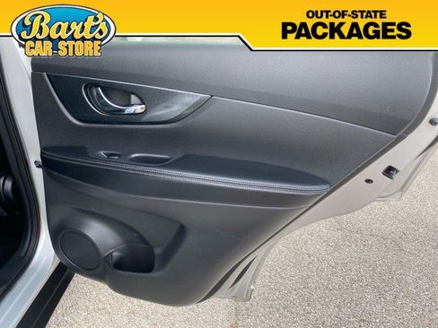 Used 2014 Nissan Rogue SL AWD/4WD image 9