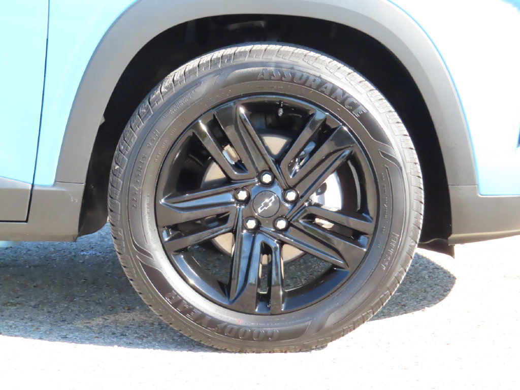 Used 2025 Chevrolet Trax ACTIV w/ Driver Confidence Package FWD image 14