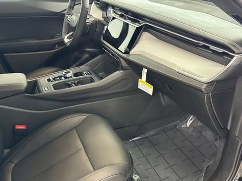 New 2026 Jeep Cherokee Limited image 21