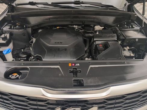 Used 2022 Kia Telluride S FWD image 40
