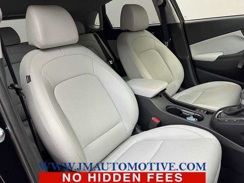 Used 2023 Hyundai Kona Limited AWD/4WD image 21