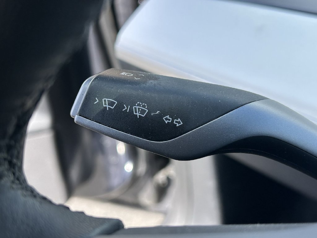 Used 2023 Tesla Model 3 Standard Range RWD image 28