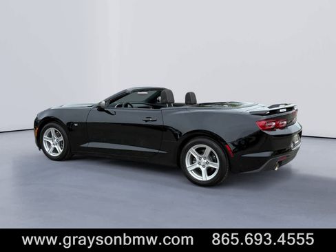 Used 2023 Chevrolet Camaro LT RWD image 5