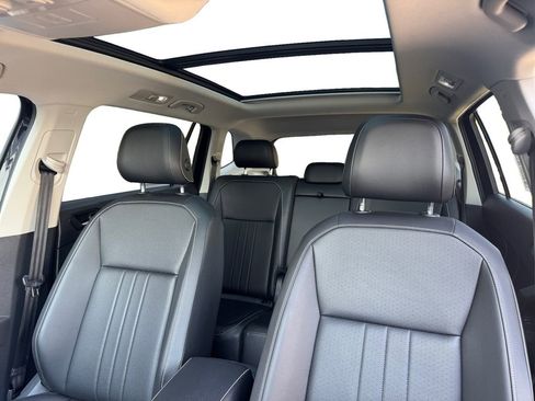Used 2022 Volkswagen Tiguan SE AWD/4WD image 20