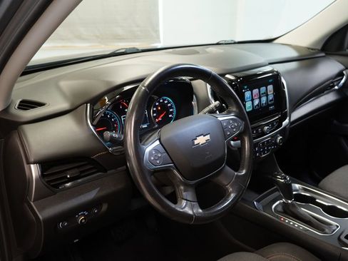 Used 2018 Chevrolet Traverse LT FWD image 6