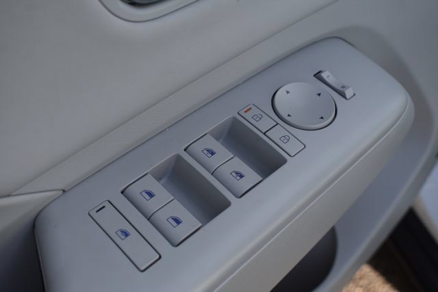 Used 2025 Hyundai Kona Limited AWD/4WD image 21