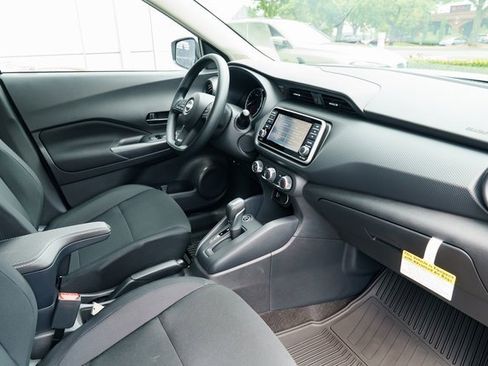 New 2025 Nissan Kicks Play S image 25