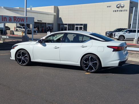 Used 2025 Nissan Altima 2.5 SR image 4