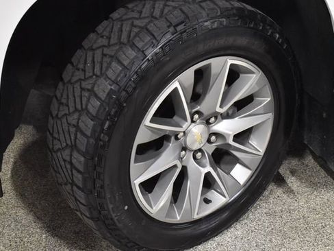 Used 2020 Chevrolet Silverado 1500 High Country w/ Safety Package II image 12