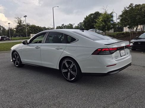 Used 2024 Honda Accord Sport image 6
