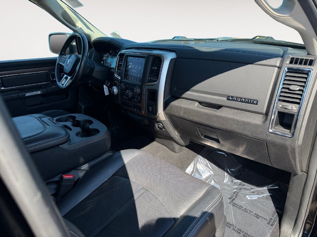Used 2018 RAM 1500 Laramie AWD/4WD image 26