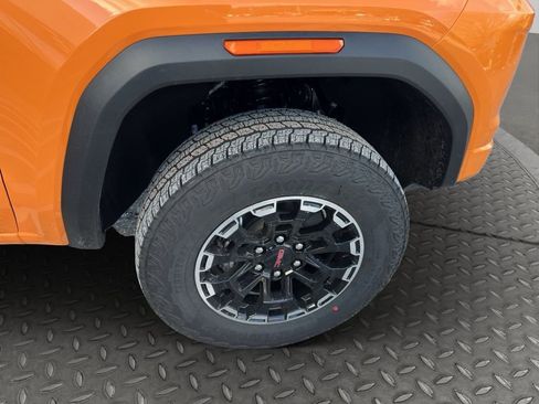New 2026 GMC Canyon AT4 w/ Technology Plus Package image 24