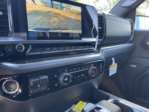 New 2026 Chevrolet Silverado 1500 LT Trail Boss w/ Convenience Package II AWD/4WD image 21