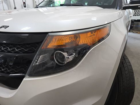 Used 2015 Ford Explorer Sport w/ Equipment Group 401A AWD/4WD image 36