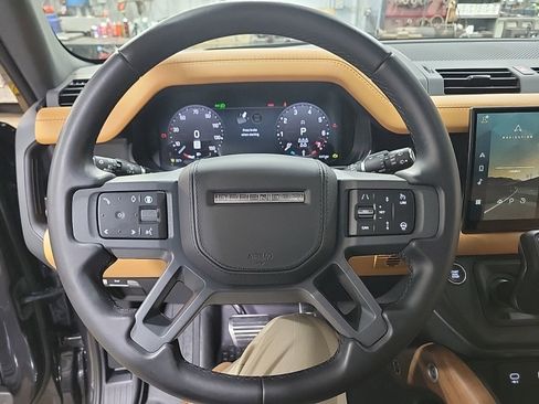 Used 2024 Land Rover Defender 110 X image 19