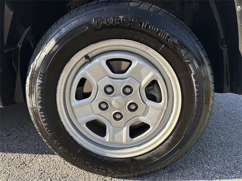 Used 2016 Jeep Patriot Sport w/ Power Value Group image 10