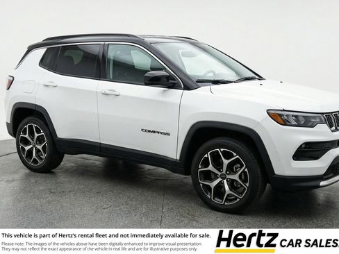 Used 2025 Jeep Compass Limited image 1