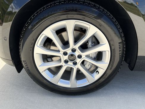 Used 2026 Land Rover Range Rover Sport SE AWD/4WD image 12