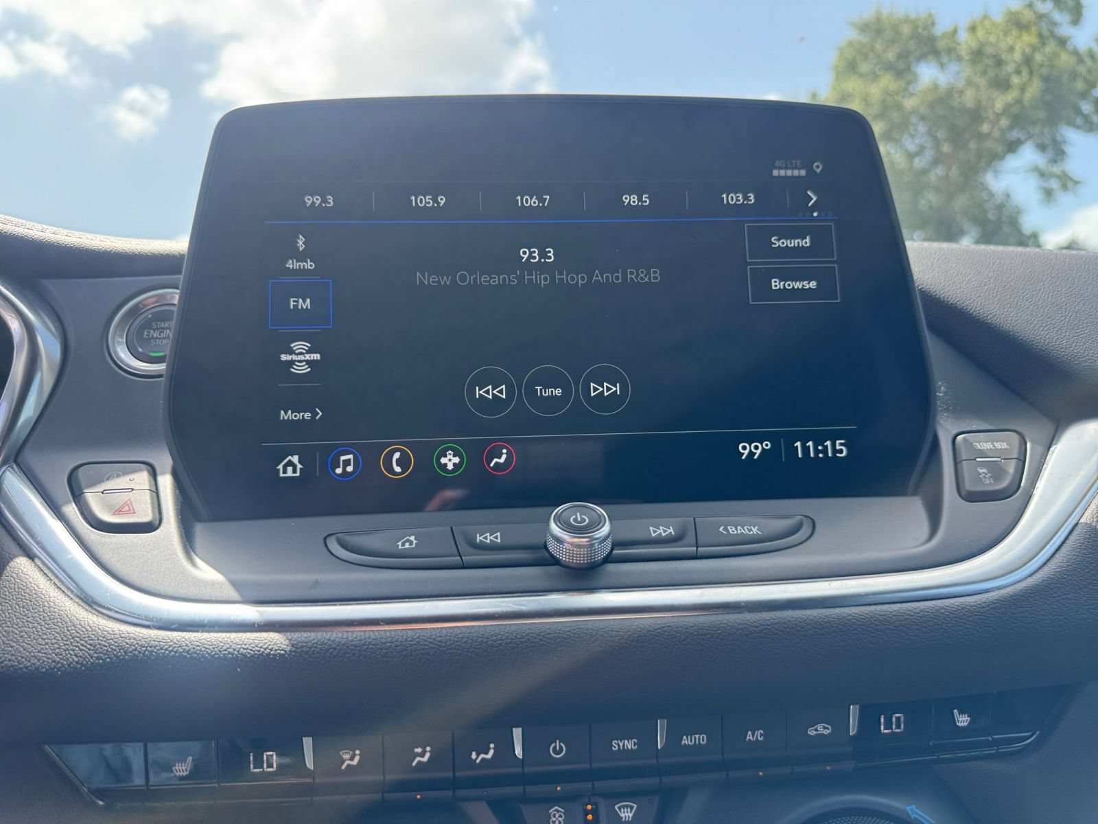 Used 2025 Chevrolet Blazer LT FWD image 19