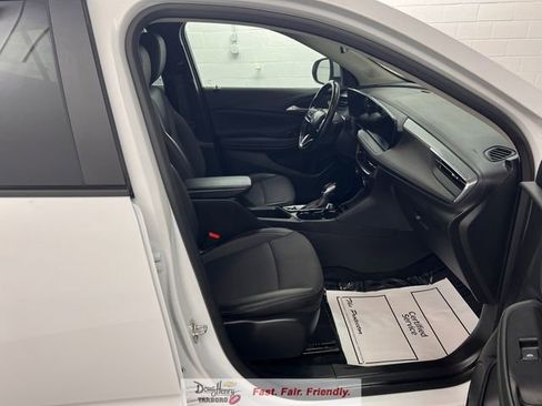 Used 2025 Buick Encore GX Preferred FWD image 39