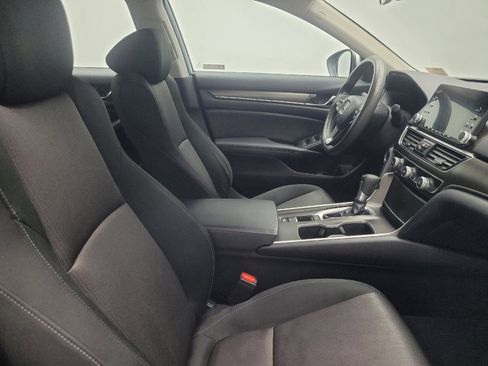 Used 2019 Honda Accord LX image 21