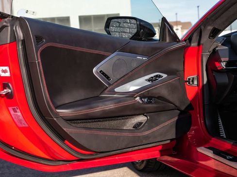 Used 2020 Chevrolet Corvette Stingray w/ 3LT Preferred Equipment Group image 39