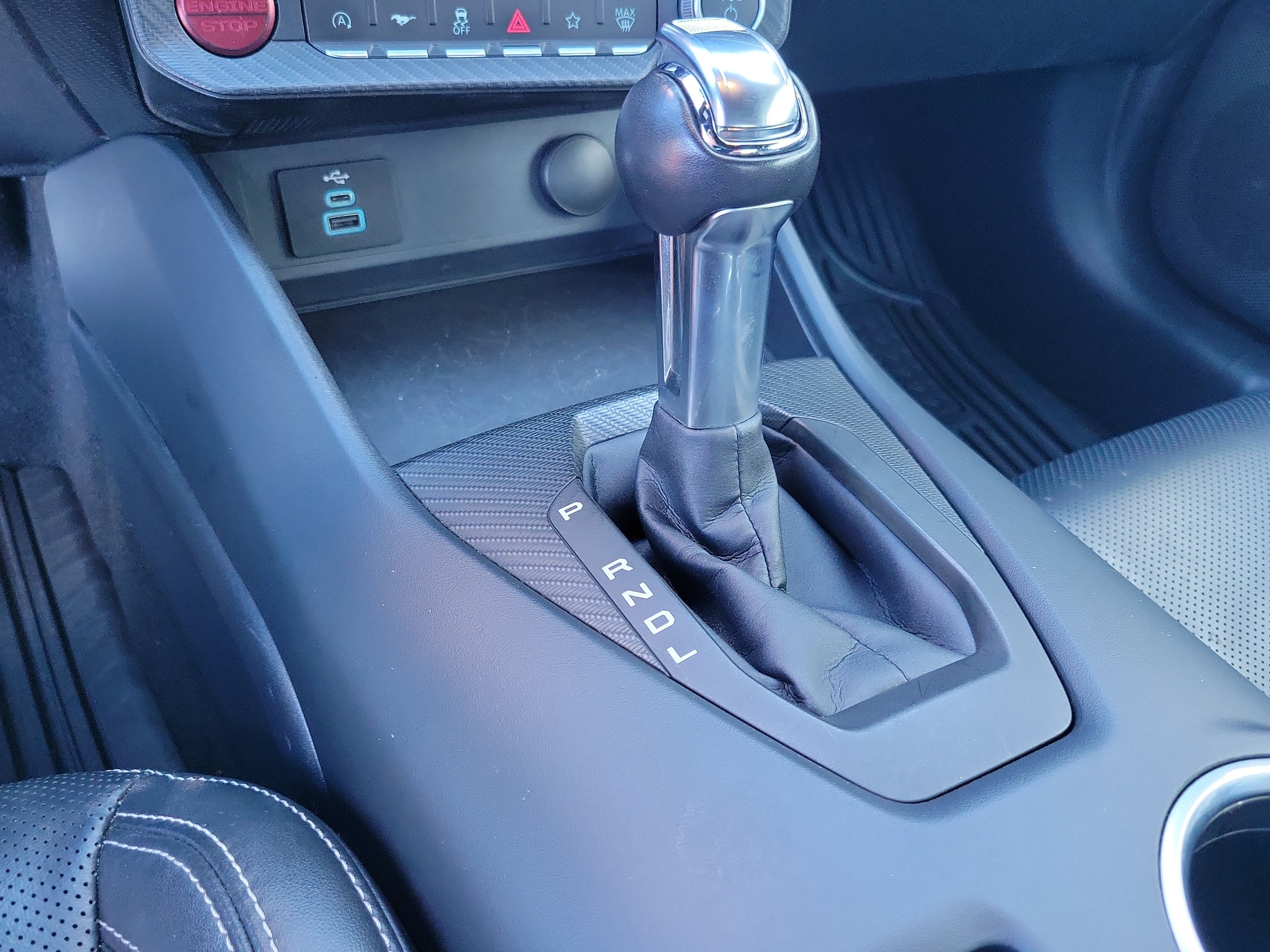 Used 2025 Ford Mustang Premium RWD image 21