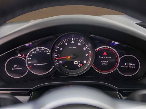 Used 2020 Porsche Cayenne S image 7