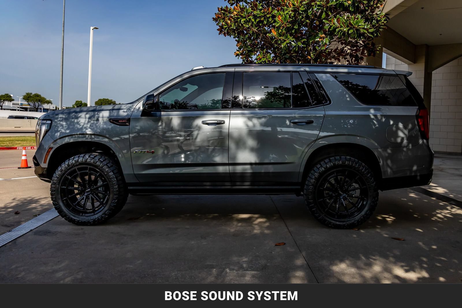 Used 2026 GMC Yukon AT4 Ultimate AWD/4WD image 6