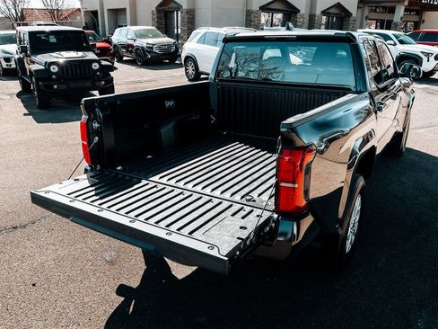 Used 2026 Toyota Tacoma SR5 image 38