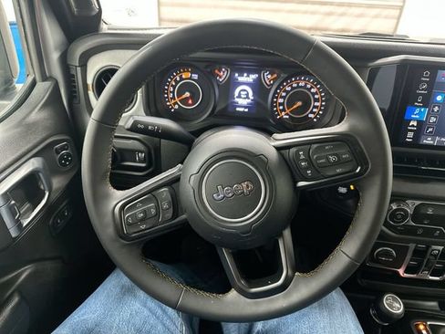 Used 2024 Jeep Wrangler Unlimited Sport AWD/4WD image 12