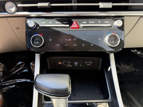 Used 2025 Hyundai Tucson SEL FWD image 24