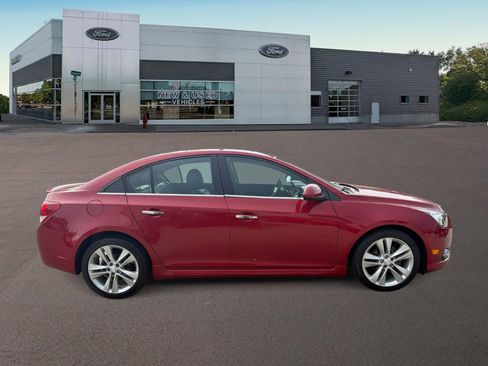Used 2014 Chevrolet Cruze LTZ w/ Sun, Sound and Sport Package FWD image 10