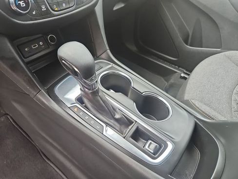 Used 2024 Chevrolet Equinox LT FWD image 23