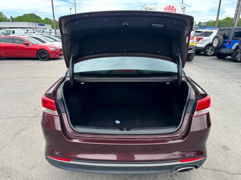 Used 2018 Kia Optima LX image 10