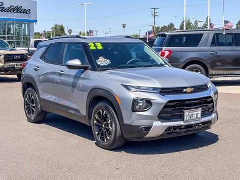 Used 2023 Chevrolet TrailBlazer LT AWD/4WD image 5