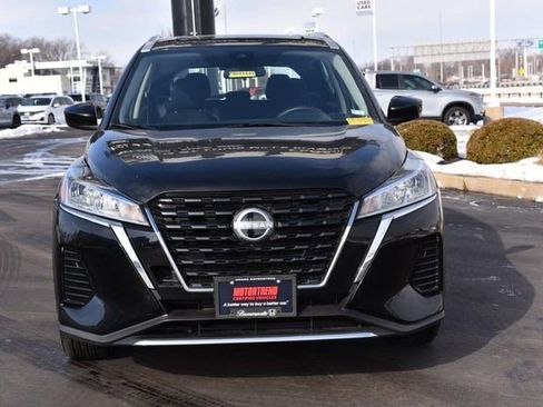Used 2024 Nissan Kicks SV image 4