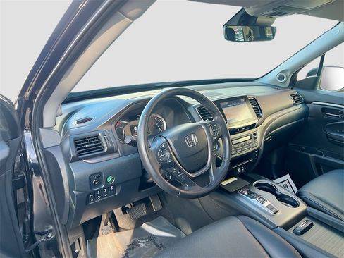 Used 2023 Honda Ridgeline RTL-E image 9
