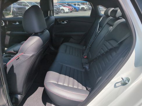 Used 2023 Kia Forte GT w/ GT2 Package image 7