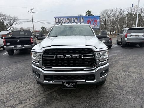 Used 2024 RAM 3500 Big Horn image 2