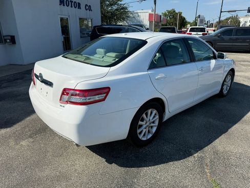 Used 2011 Toyota Camry XLE w/ XLE Extra-Value Pkg #2 FWD image 5