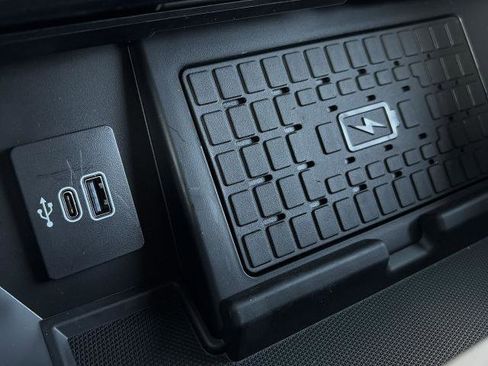 New 2025 Ford F150 Lariat w/ Equipment Group 502A High image 21