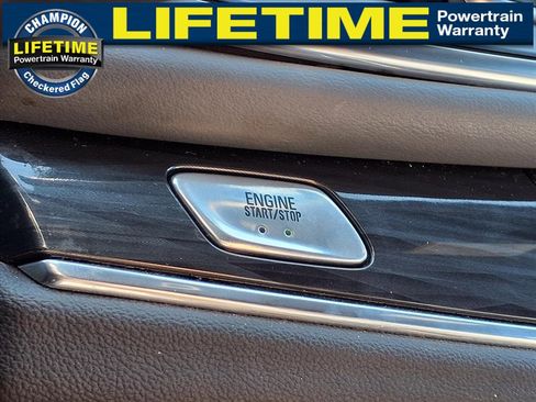 Used 2022 Buick Enclave Premium image 28