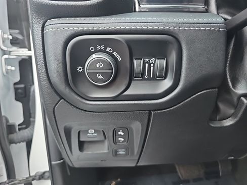 Certified 2024 RAM 1500 Limited image 22