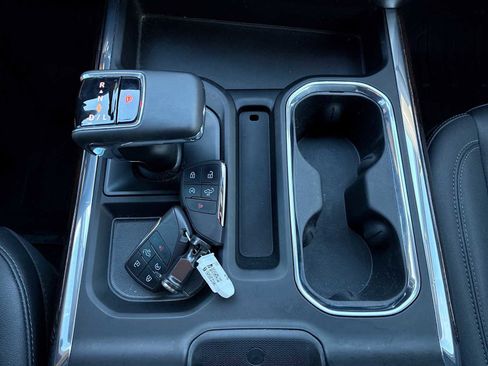 Used 2024 GMC Sierra 1500 Elevation w/ Elevation Premium Package image 16