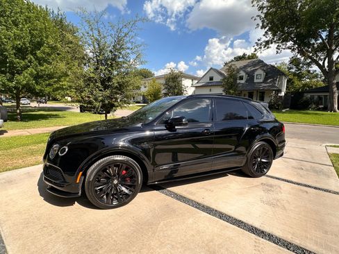 Used 2020 Bentley Bentayga Speed AWD/4WD image 12
