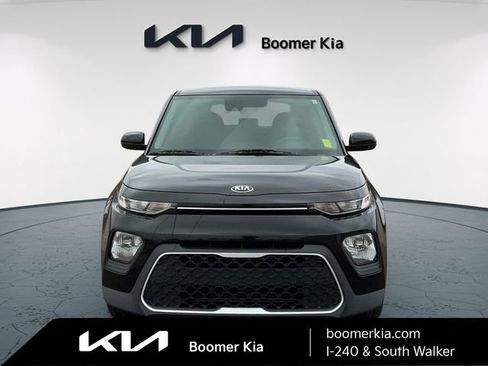 Used 2021 Kia Soul S image 2