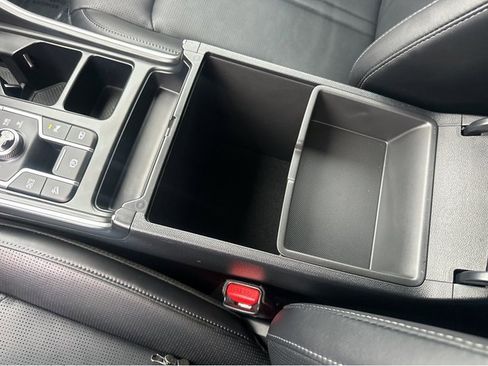 Certified 2025 Kia Sorento EX image 31